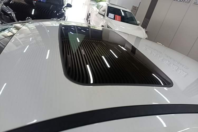 Used GAC Trumpchi EMPOW 2021 270T DCT J15 Version Roof