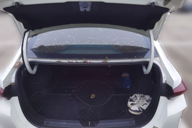 Used GAC Trumpchi EMPOW 2021 270T DCT J15 Version Trunk