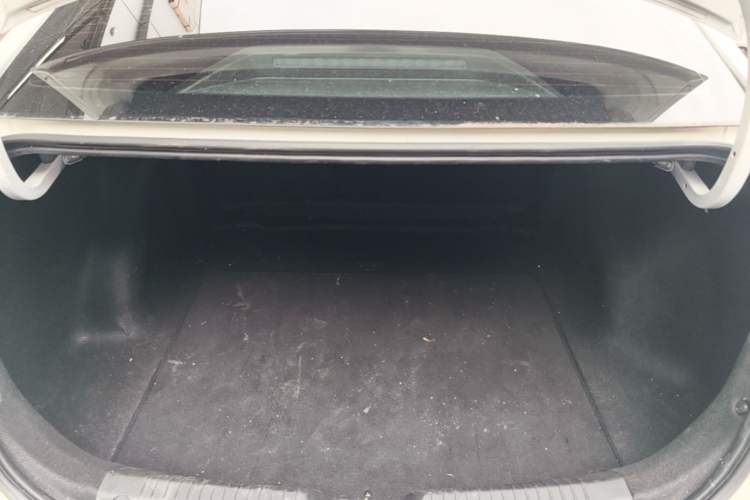 Used GAC Trumpchi EMPOW 2021 270T DCT J15 Version Trunk