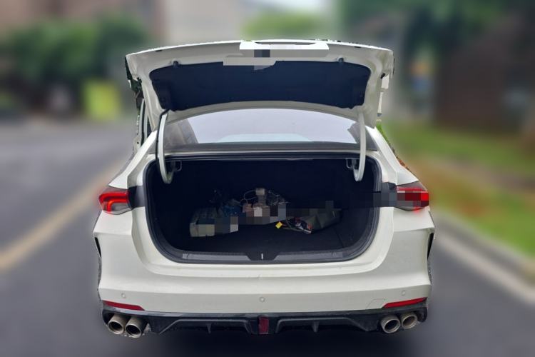 Used GAC Trumpchi EMPOW 2021 270T DCT J15 Version Trunk