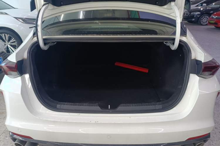 Used GAC Trumpchi EMPOW 2021 270T DCT J16 Version Trunk