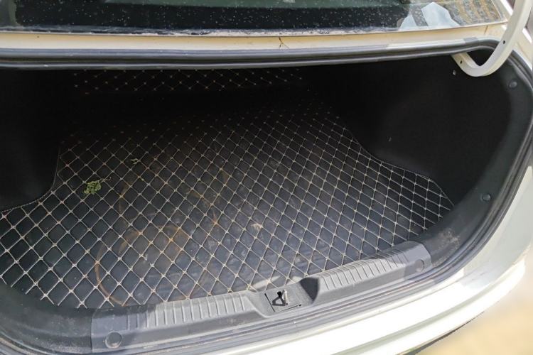 Used GAC Trumpchi EMPOW 2021 270T DCT J11 Version Trunk