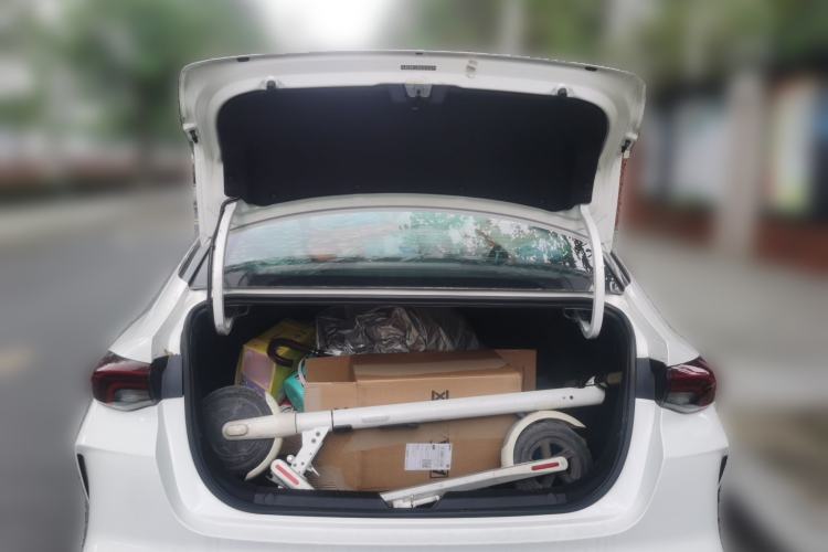 Used GAC Trumpchi EMPOW 2021 270T DCT J16 Version Trunk