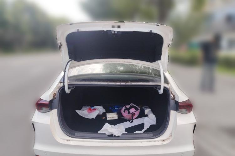 Used GAC Trumpchi EMPOW 2021 270T DCT J15 Version Trunk