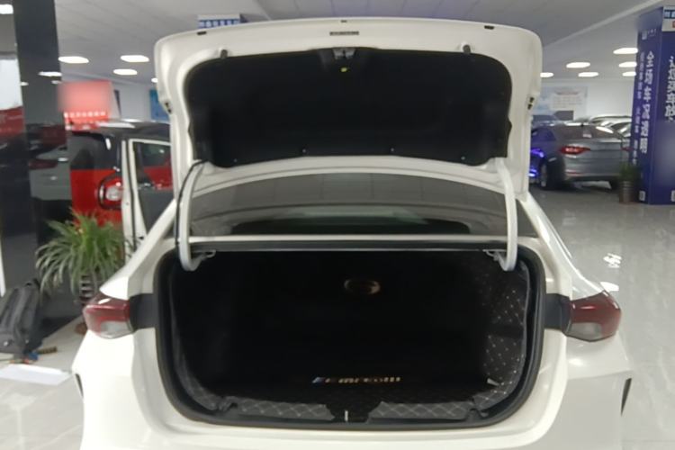 Used GAC Trumpchi EMPOW 2021 270T DCT J16 Version Trunk