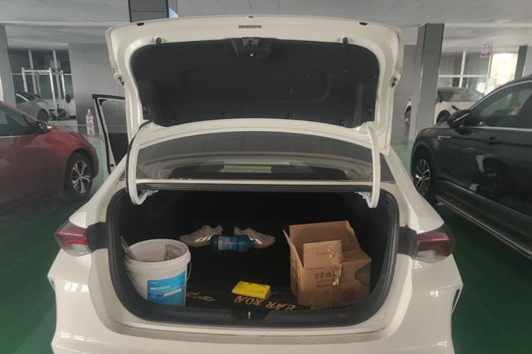 Used GAC Trumpchi EMPOW 2021 270T DCT J15 Version Trunk