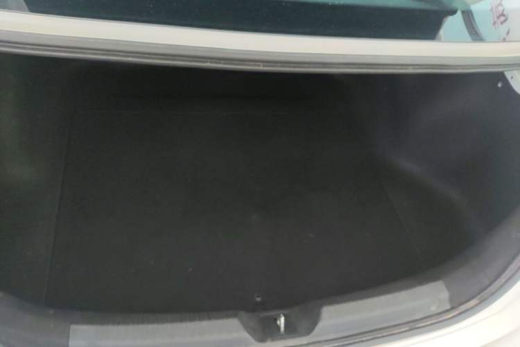 Used GAC Trumpchi EMPOW 2021 270T DCT J15 Version Trunk