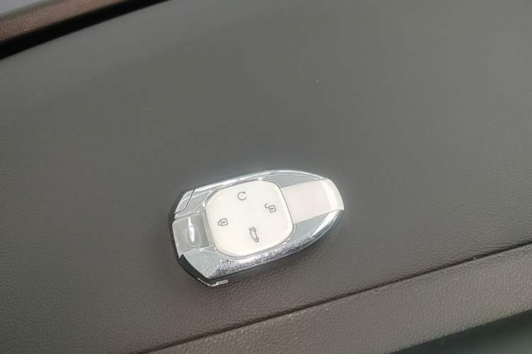 Used GAC Trumpchi EMPOW 2021 270T DCT J11 Version Vehicle Key