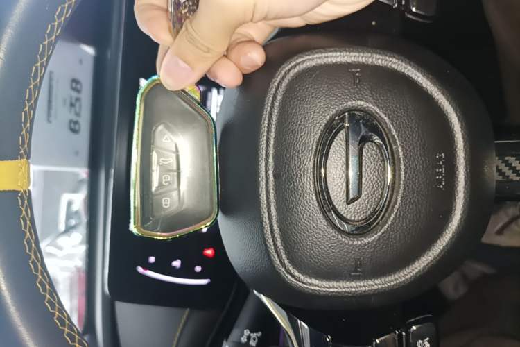 Used GAC Trumpchi EMPOW 2021 270T DCT J15 Version Vehicle Key