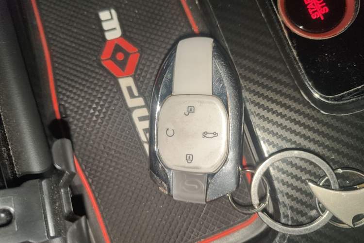 Used GAC Trumpchi EMPOW 2021 270T DCT J15 Version Vehicle Key