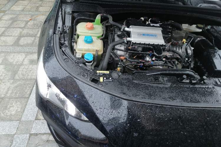 Used GAC Trumpchi EMPOW 2022 270T DCT J16 R-Style Track Edition Engine Bay Right