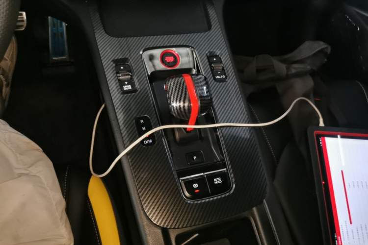 Used GAC Trumpchi EMPOW 2022 270T DCT J16 R-Style Track Edition Gear Lever
