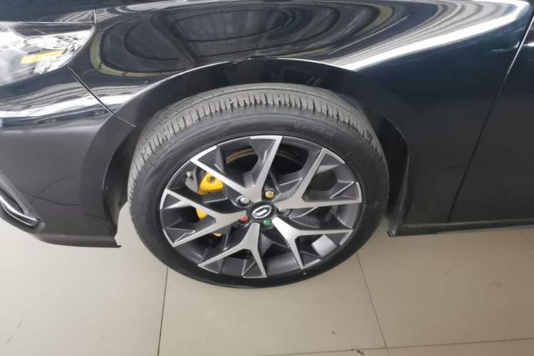 Used GAC Trumpchi EMPOW 2022 270T DCT J16 R-Style Track Edition Left Front Wheel Hub