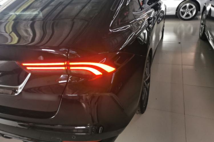 Used GAC Trumpchi EMPOW 2022 270T DCT J16 R-Style Track Edition Right Rear Taillight