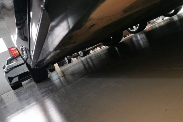 Used GAC Trumpchi EMPOW 2022 270T DCT J16 R-Style Track Edition Right Side Sill