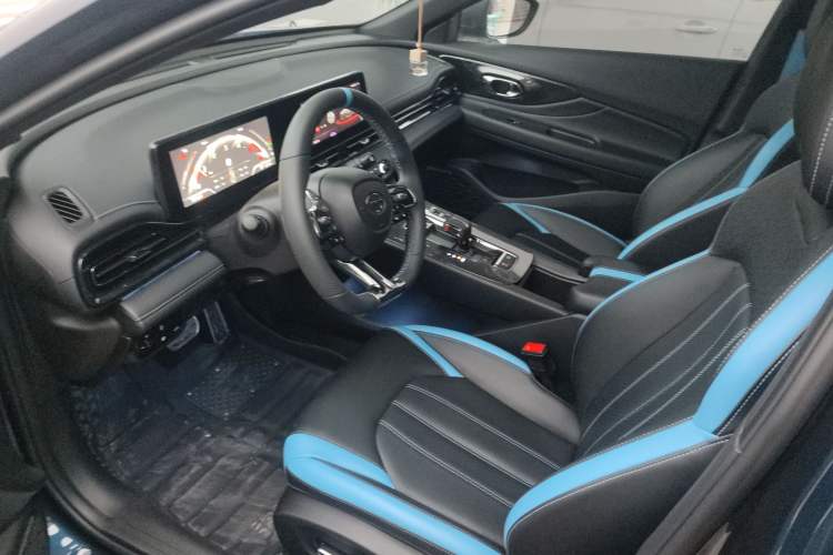 Used GAC Trumpchi EMPOW 2022 270T DCT J16 Galaxy Fighter Edition Interior 2