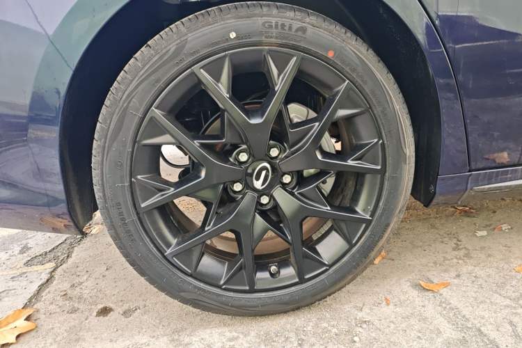 Used GAC Trumpchi EMPOW 2022 270T DCT J16 Galaxy Fighter Edition Right Rear Wheel Hub