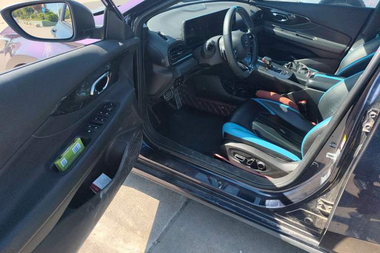 Used GAC Trumpchi EMPOW 2022 270T DCT J16 Galaxy Fighter Edition Driver Seat