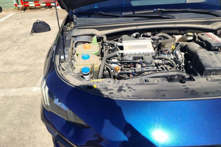 Used GAC Trumpchi EMPOW 2022 270T DCT J16 Galaxy Fighter Edition Engine Bay Right