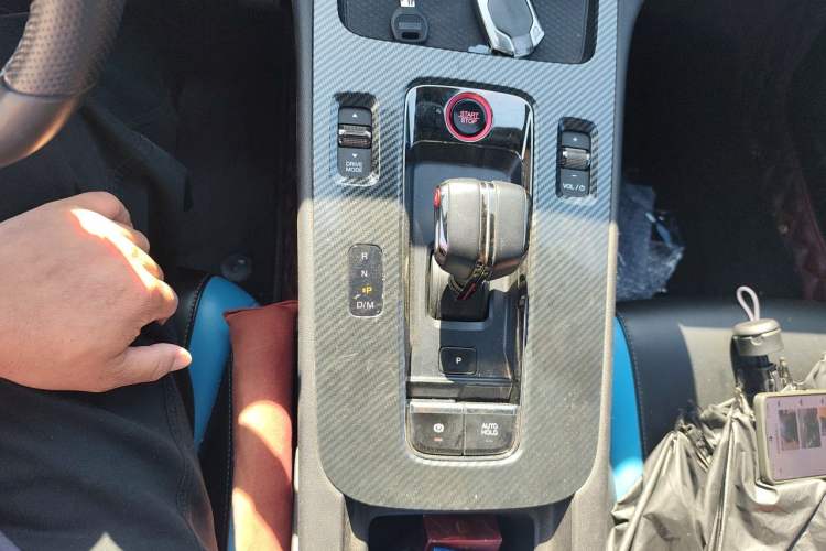 Used GAC Trumpchi EMPOW 2022 270T DCT J16 Galaxy Fighter Edition Gear Lever