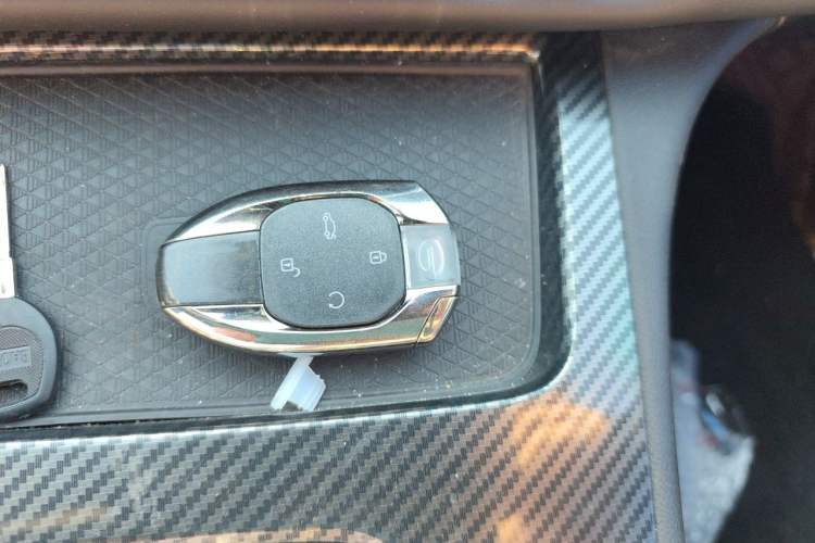 Used GAC Trumpchi EMPOW 2022 270T DCT J16 Galaxy Fighter Edition Vehicle Key