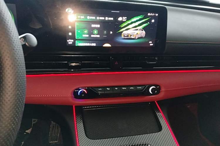 Used GAC Trumpchi EMPOW 2022 270T DCT J16 R-Style Track Edition Audio And AC Panel