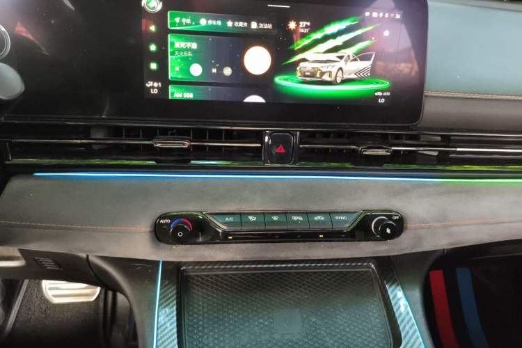 Used GAC Trumpchi EMPOW 2022 270T DCT J16 R-Style Track Edition Audio And AC Panel