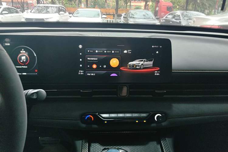 Used GAC Trumpchi EMPOW 2022 270T DCT J16 R-Style Track Edition Audio And AC Panel