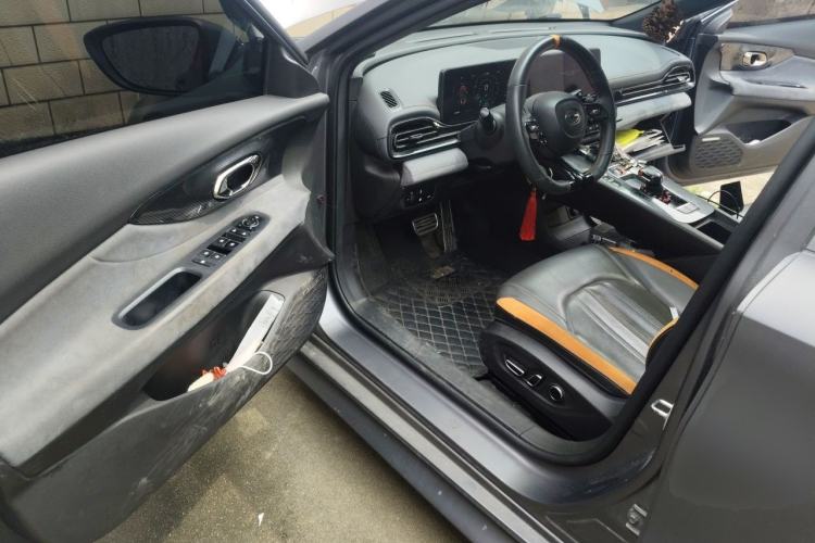 Used GAC Trumpchi EMPOW 2022 270T DCT J16 R-Style Track Edition Driver Seat