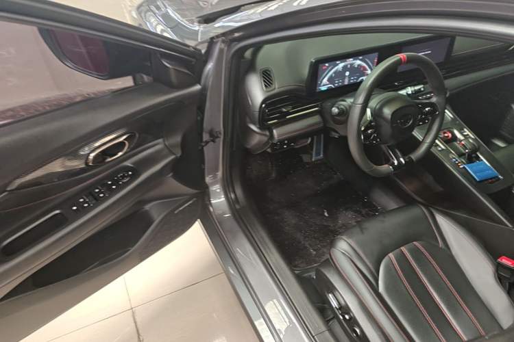 Used GAC Trumpchi EMPOW 2022 270T DCT J16 R-Style Track Edition Driver Seat