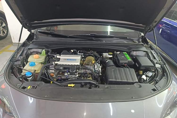 Used GAC Trumpchi EMPOW 2022 270T DCT J16 R-Style Track Edition Engine Bay