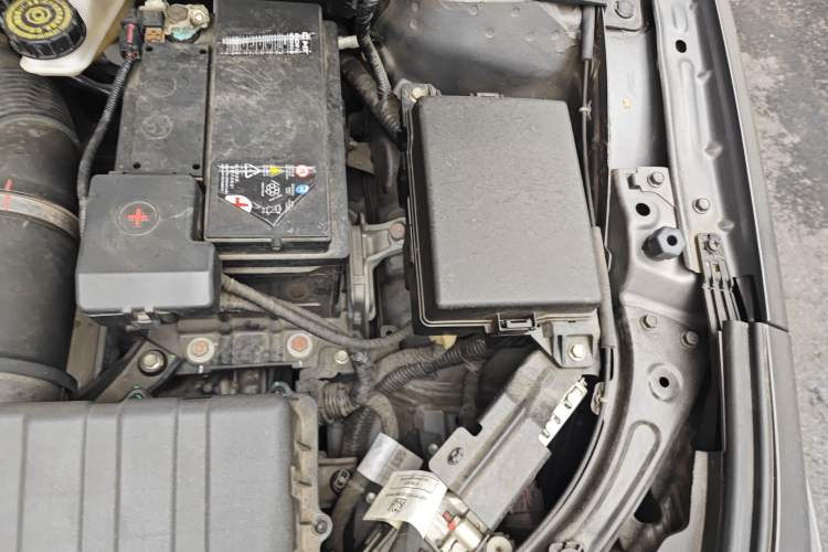 Used GAC Trumpchi EMPOW 2022 270T DCT J16 R-Style Track Edition Engine Bay Left