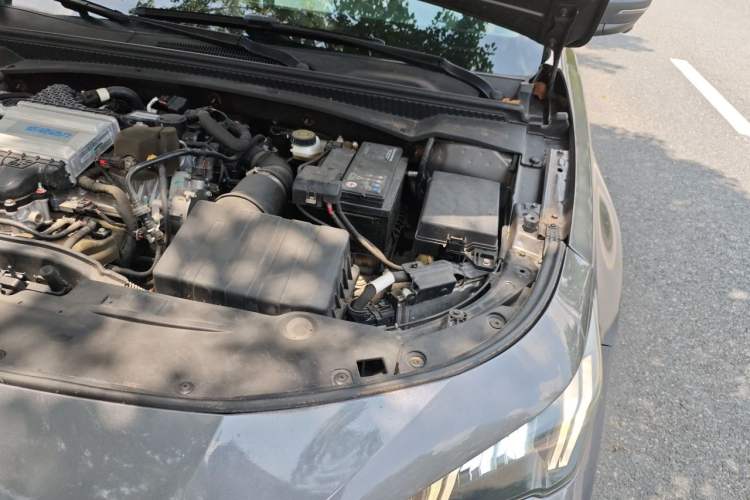 Used GAC Trumpchi EMPOW 2022 270T DCT J16 R-Style Track Edition Engine Bay Left