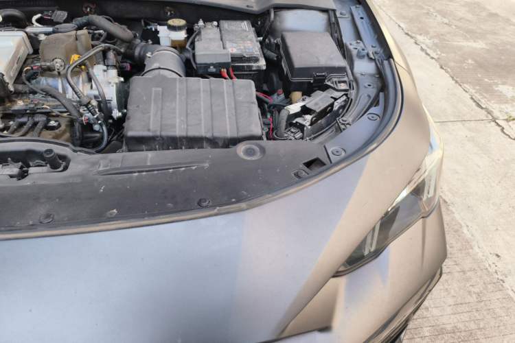 Used GAC Trumpchi EMPOW 2022 270T DCT J16 R-Style Track Edition Engine Bay Left