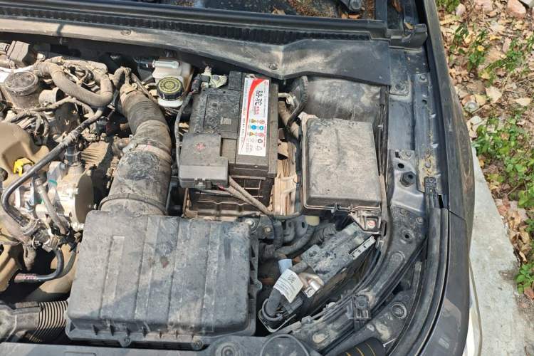 Used GAC Trumpchi EMPOW 2022 270T DCT J16 R-Style Track Edition Engine Bay Left