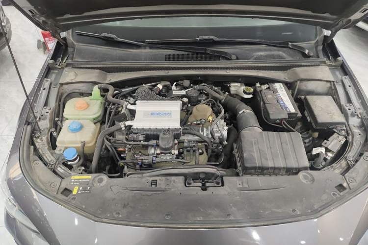 Used GAC Trumpchi EMPOW 2022 270T DCT J16 R-Style Track Edition Engine Bay