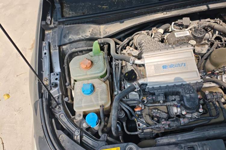 Used GAC Trumpchi EMPOW 2022 270T DCT J16 R-Style Track Edition Engine Bay Right