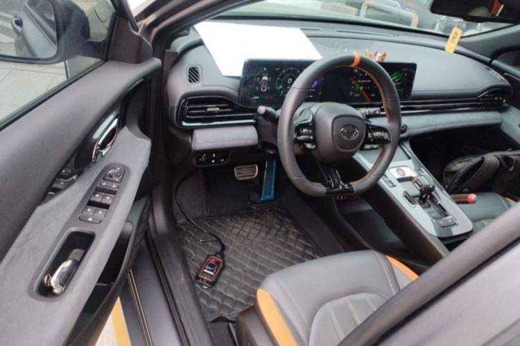 Used GAC Trumpchi EMPOW 2022 270T DCT J16 R-Style Track Edition Interior 2