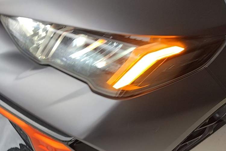 Used GAC Trumpchi EMPOW 2022 270T DCT J16 R-Style Track Edition Left Front Headlight