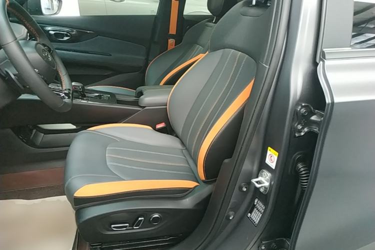 Used GAC Trumpchi EMPOW 2022 270T DCT J16 R-Style Track Edition Left Front Seat