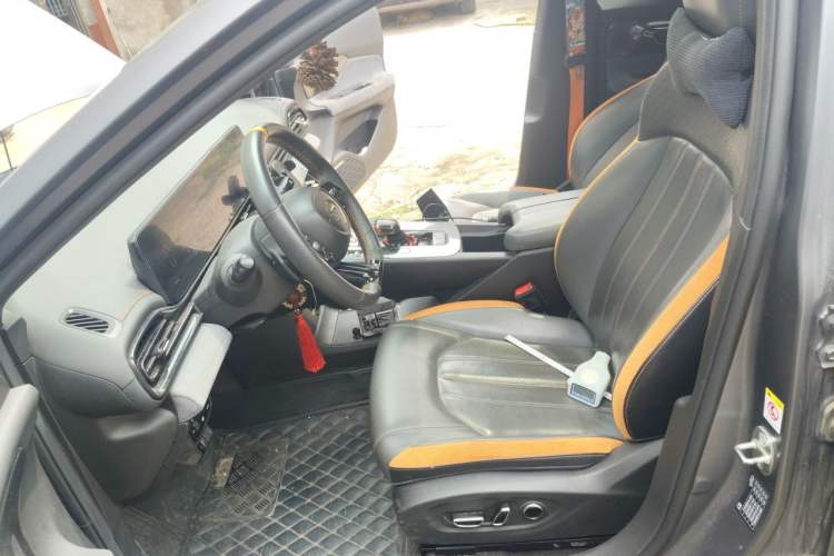Used GAC Trumpchi EMPOW 2022 270T DCT J16 R-Style Track Edition Left Front Seat