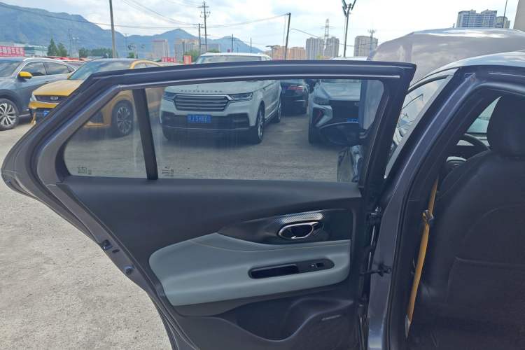 Used GAC Trumpchi EMPOW 2022 270T DCT J16 Galaxy Fighter Edition Left Rear Door Interior