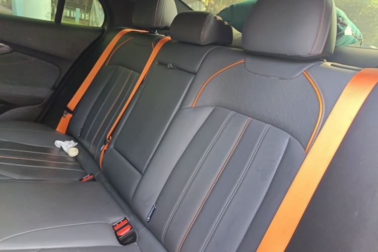 Used GAC Trumpchi EMPOW 2022 270T DCT J16 R-Style Track Edition Left Rear Seat