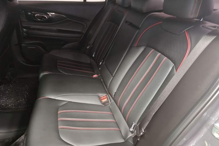 Used GAC Trumpchi EMPOW 2022 270T DCT J16 R-Style Track Edition Left Rear Seat
