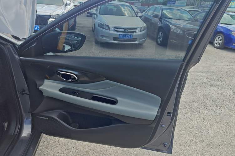 Used GAC Trumpchi EMPOW 2022 270T DCT J16 Galaxy Fighter Edition Right Front Door Interior