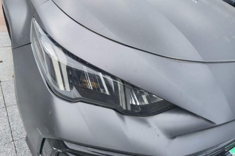 Used GAC Trumpchi EMPOW 2022 270T DCT J16 R-Style Track Edition Right Front Headlight