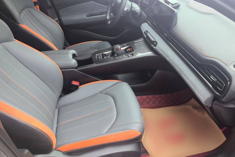 Used GAC Trumpchi EMPOW 2022 270T DCT J16 R-Style Track Edition Right Front Seat