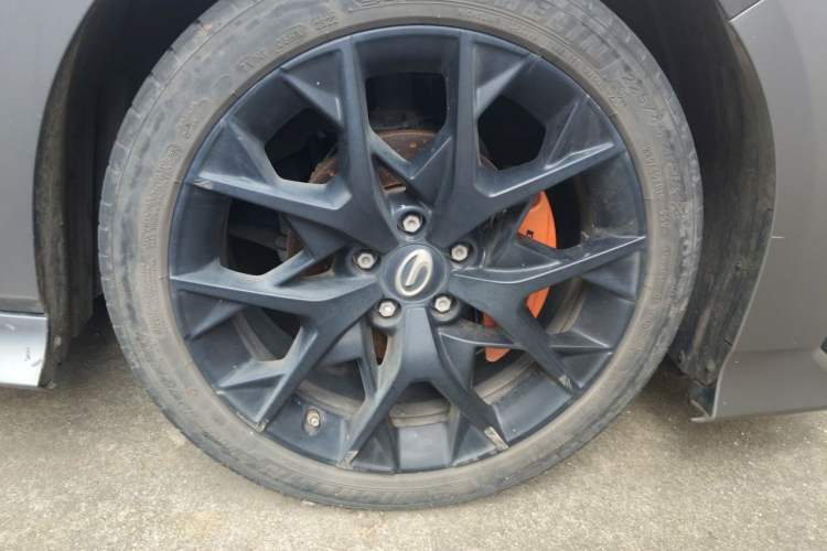 Used GAC Trumpchi EMPOW 2022 270T DCT J16 R-Style Track Edition Right Front Wheel Hub
