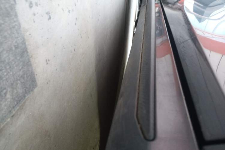 Used GAC Trumpchi EMPOW 2022 270T DCT J16 R-Style Track Edition Right Side Sill