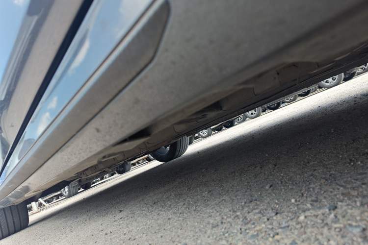 Used GAC Trumpchi EMPOW 2022 270T DCT J16 Galaxy Fighter Edition Right Side Sill